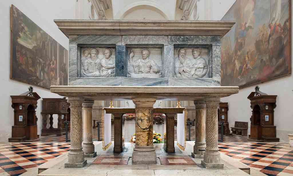 Cappella di Mattia apostolo. L'arca di san Mattia apostolo