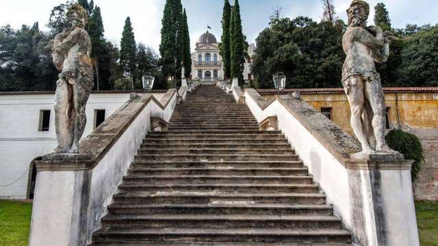 La Villa Selvatico Sartori e i laghetti termali