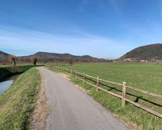 Euganean Hills + Bacchiglione river cycle path