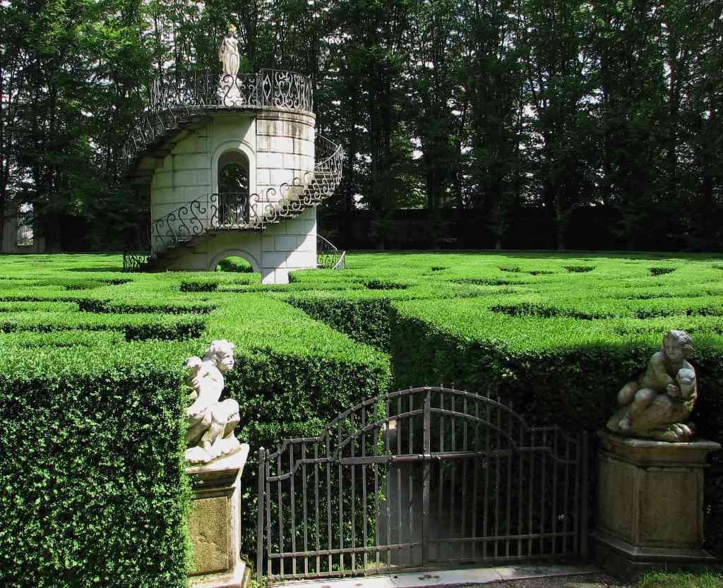 Villa Pisani, Labyrinth